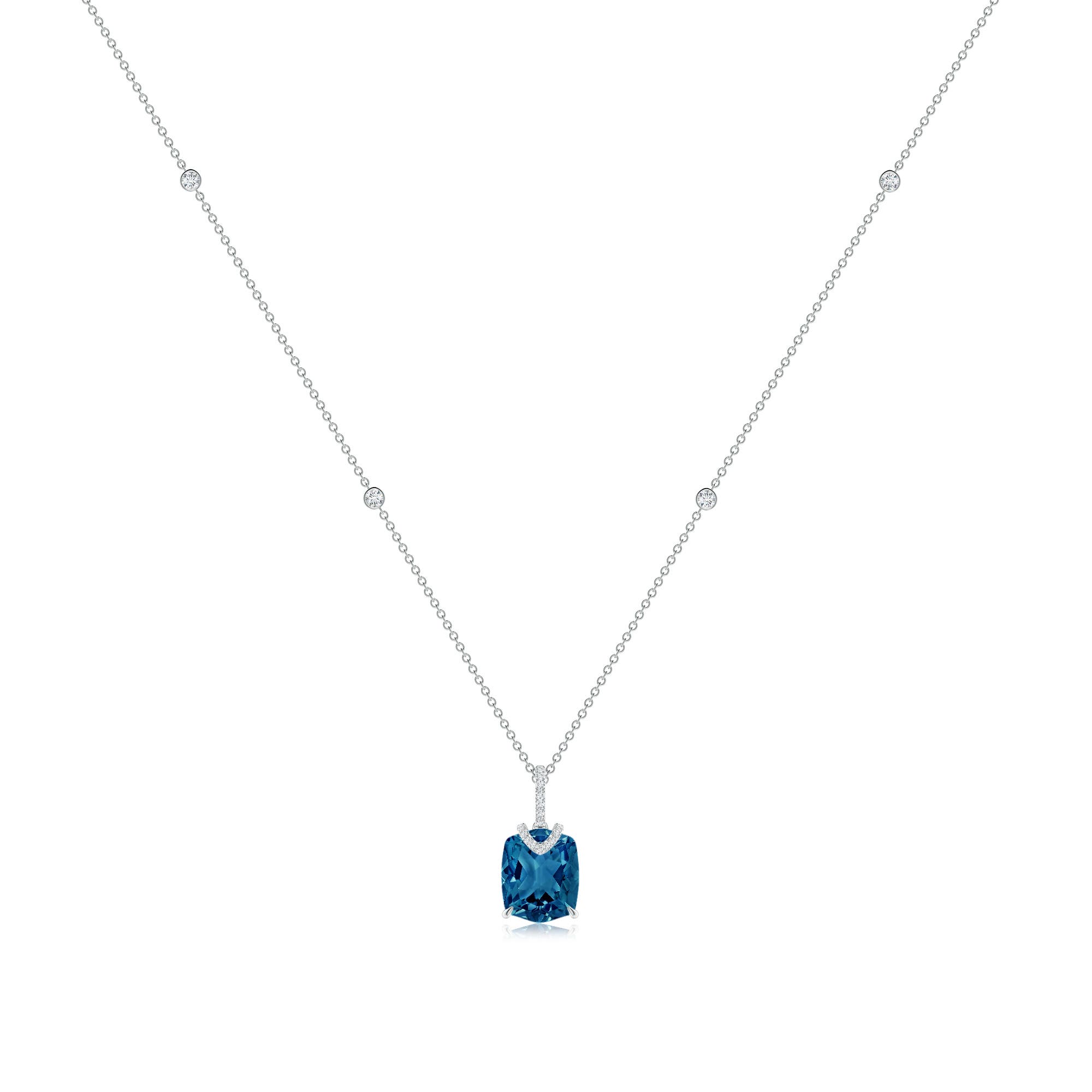 AAAA - London Blue Topaz / 6.43 CT / 14 KT White Gold