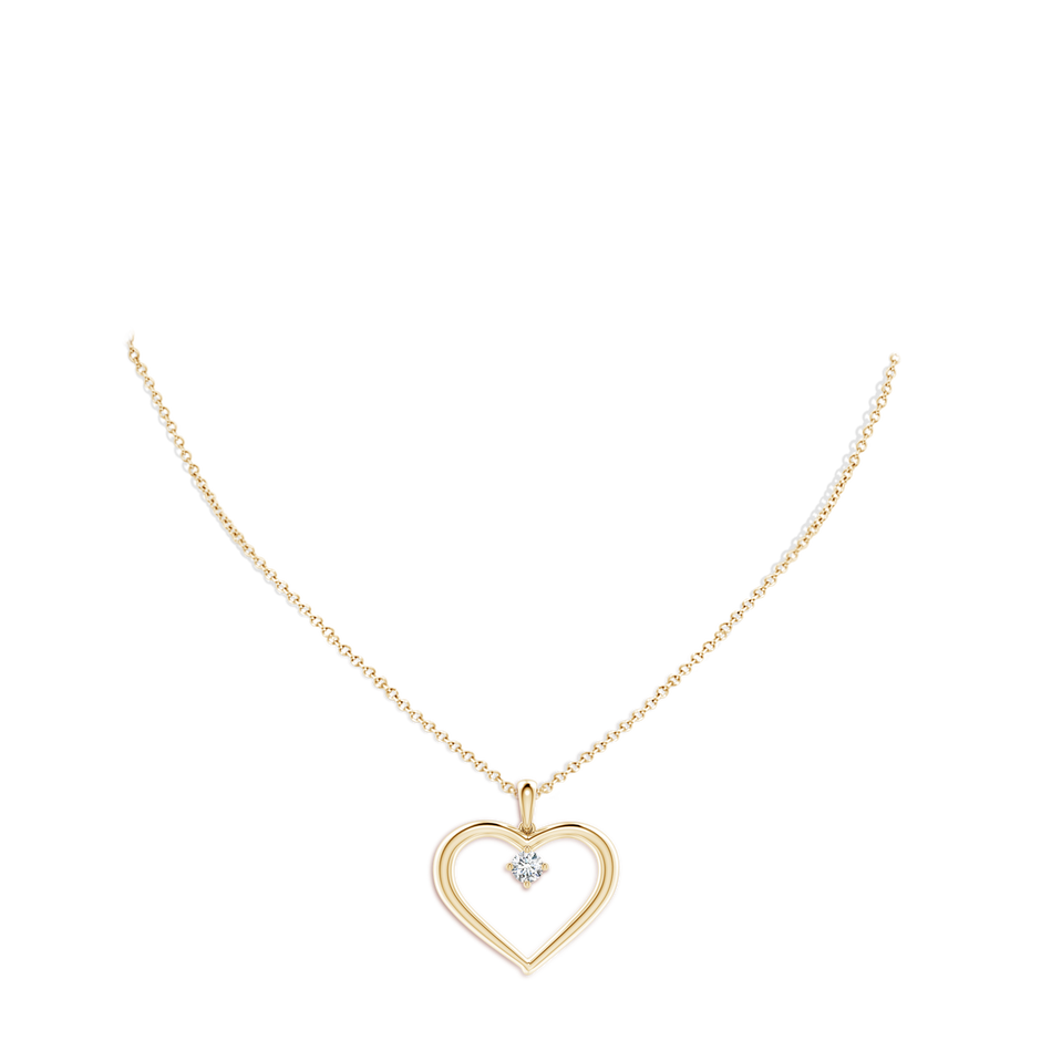 5.1mm FGVS Lab-Grown Solitaire Diamond Heart Pendant in Yellow Gold pen