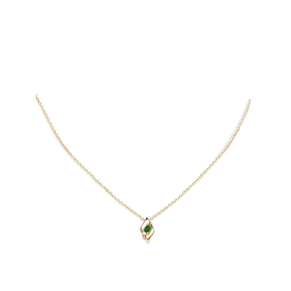 4x3mm Labgrown Lab-Grown Shell Style Oval Emerald and Lab Diamond Pendant in Yellow Gold pen