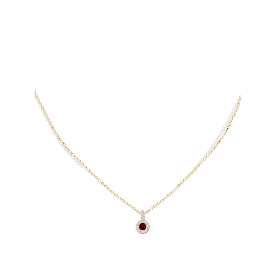 4mm Labgrown Lab-Grown Ruby Pendant with Bar-Set Diamond Halo in Yellow Gold pen