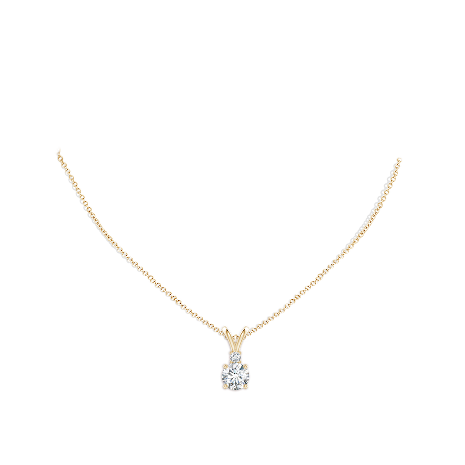 8mm FGVS Lab-Grown Round Diamond Solitaire V-Bale Pendant with Diamond Accent in Yellow Gold pen