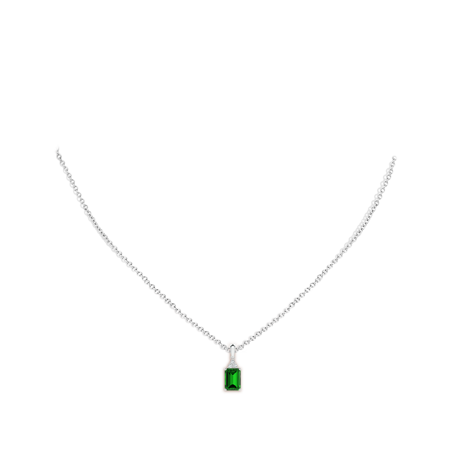 7x5mm Labgrown Lab-Grown Emerald-Cut Emerald Pendant with Lab Diamond Trio in S999 Silver pen