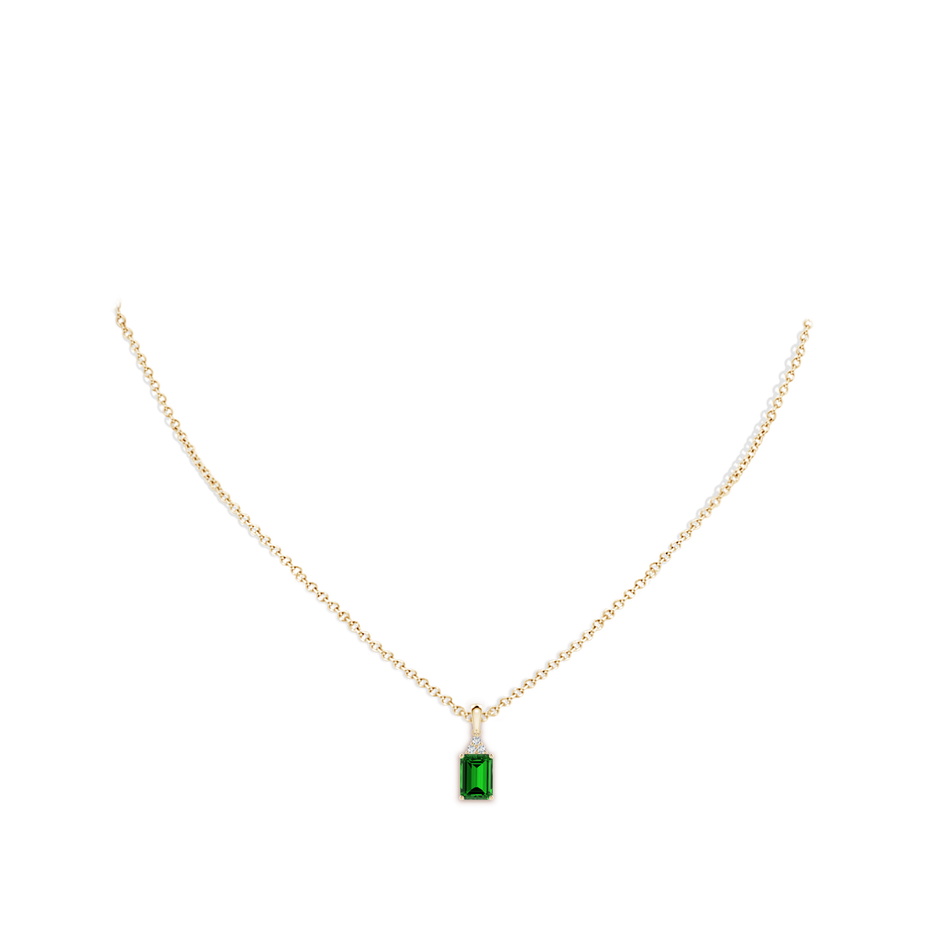 7x5mm Labgrown Lab-Grown Emerald-Cut Emerald Pendant with Lab Diamond Trio in Yellow Gold pen