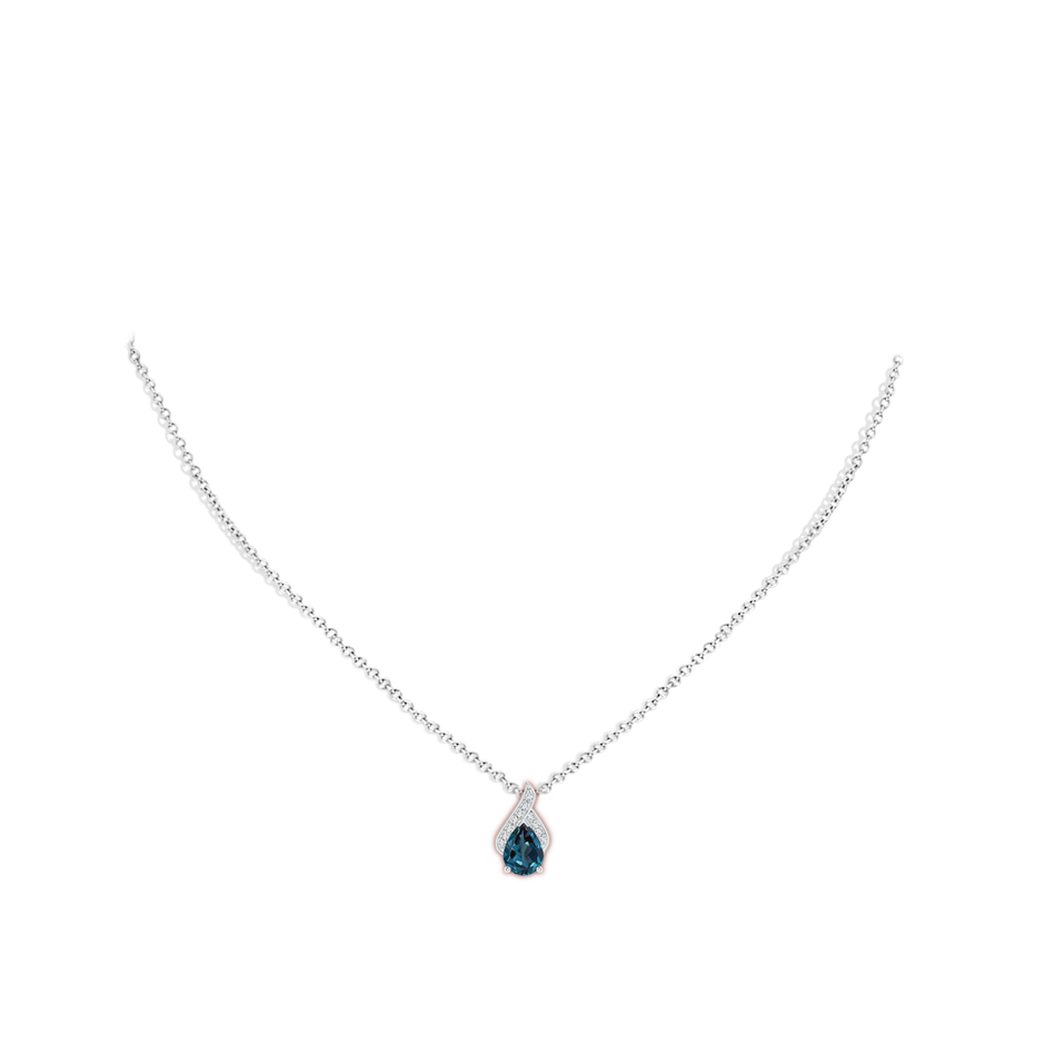 8x6mm Labgrown Solitaire Pear-Shaped Lab-Grown Alexandrite Flame Pendant in P950 Platinum pen