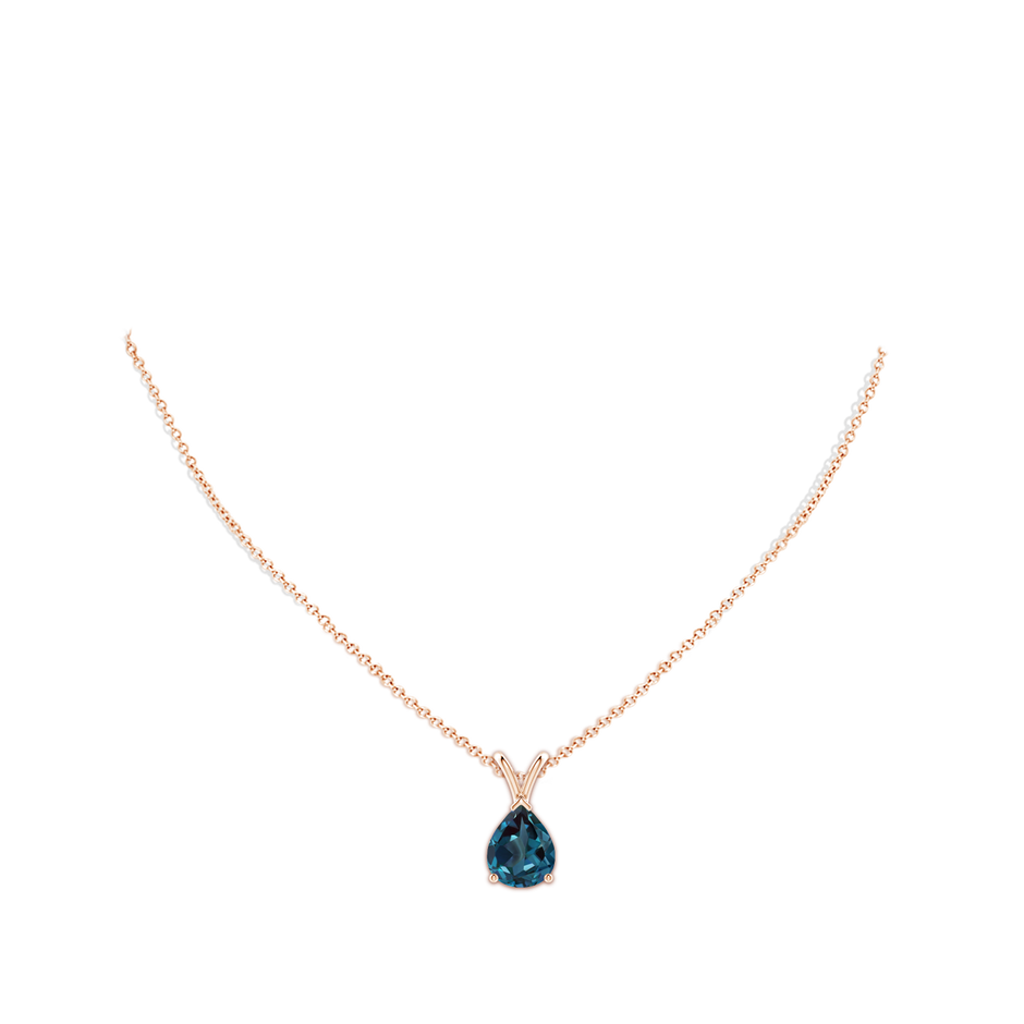 10x7mm Labgrown V-Bale Pear-Shaped Lab-Grown Alexandrite Solitaire Pendant in 18K Rose Gold pen