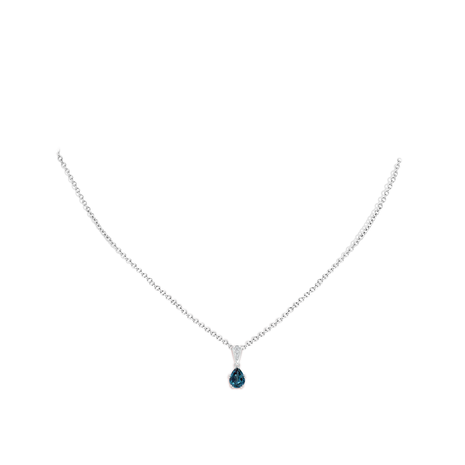 7x5mm Labgrown Vintage Style Pear Lab-Grown Alexandrite Drop Pendant with Diamonds in White Gold pen