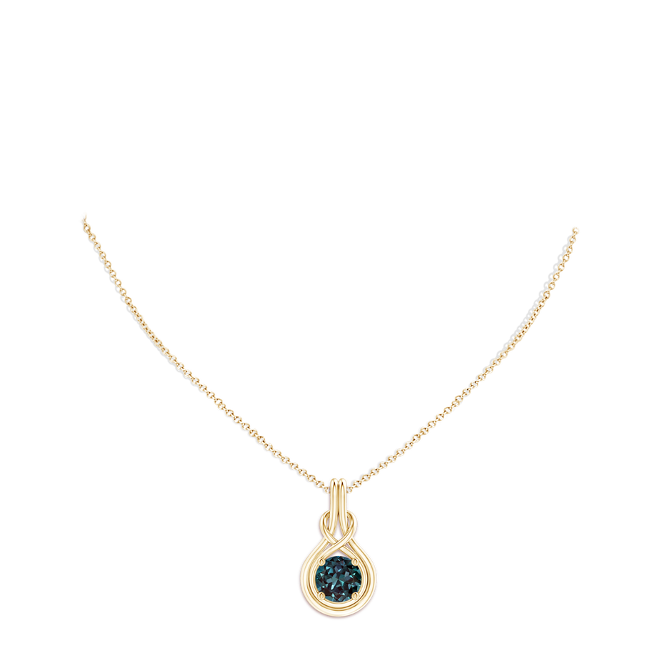 8mm Labgrown Round Lab-Grown Alexandrite Solitaire Infinity Knot Pendant in Yellow Gold pen