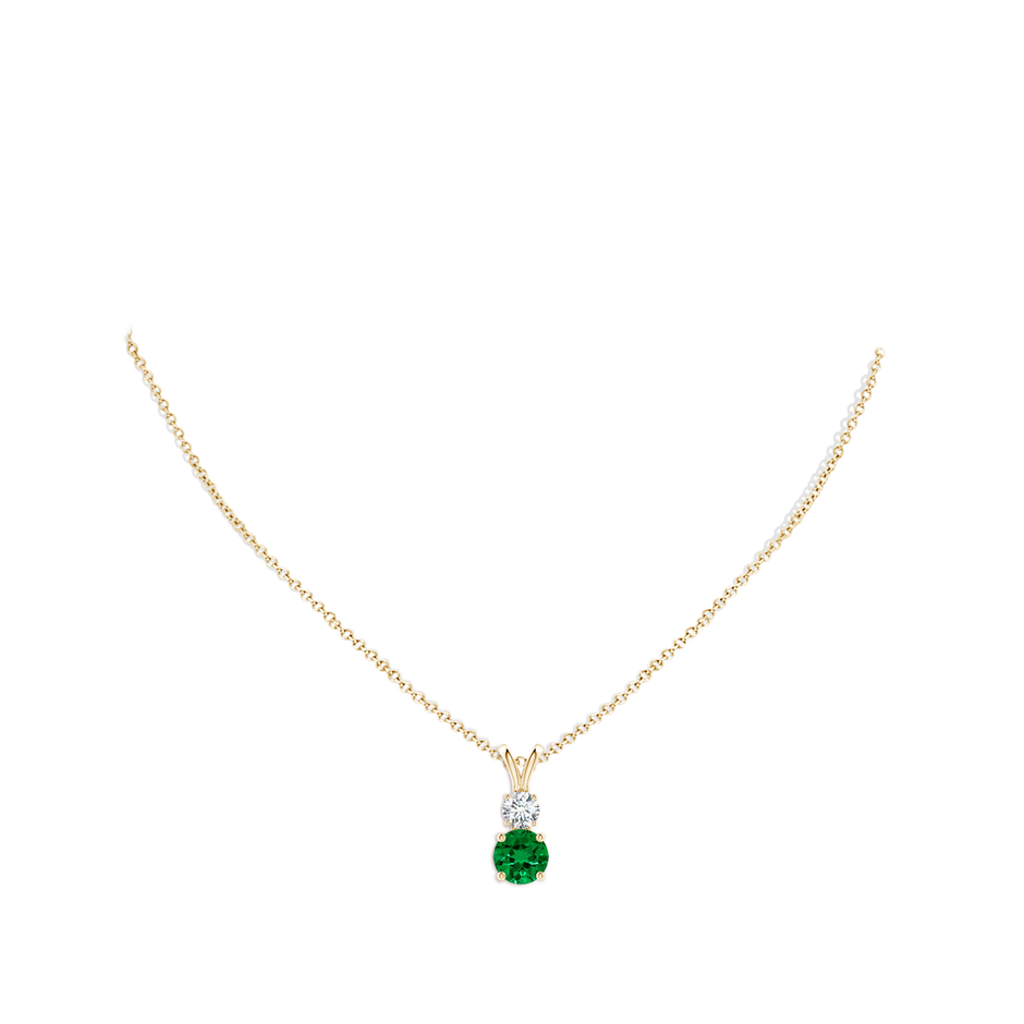 8mm Labgrown Prong-Set Round Lab-Grown Emerald and Diamond Two Stone Pendant in Yellow Gold pen
