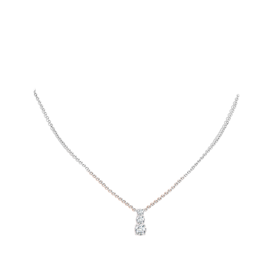5.5mm FGVS Lab-Grown Diamond Three Stone Pendant in P950 Platinum pen