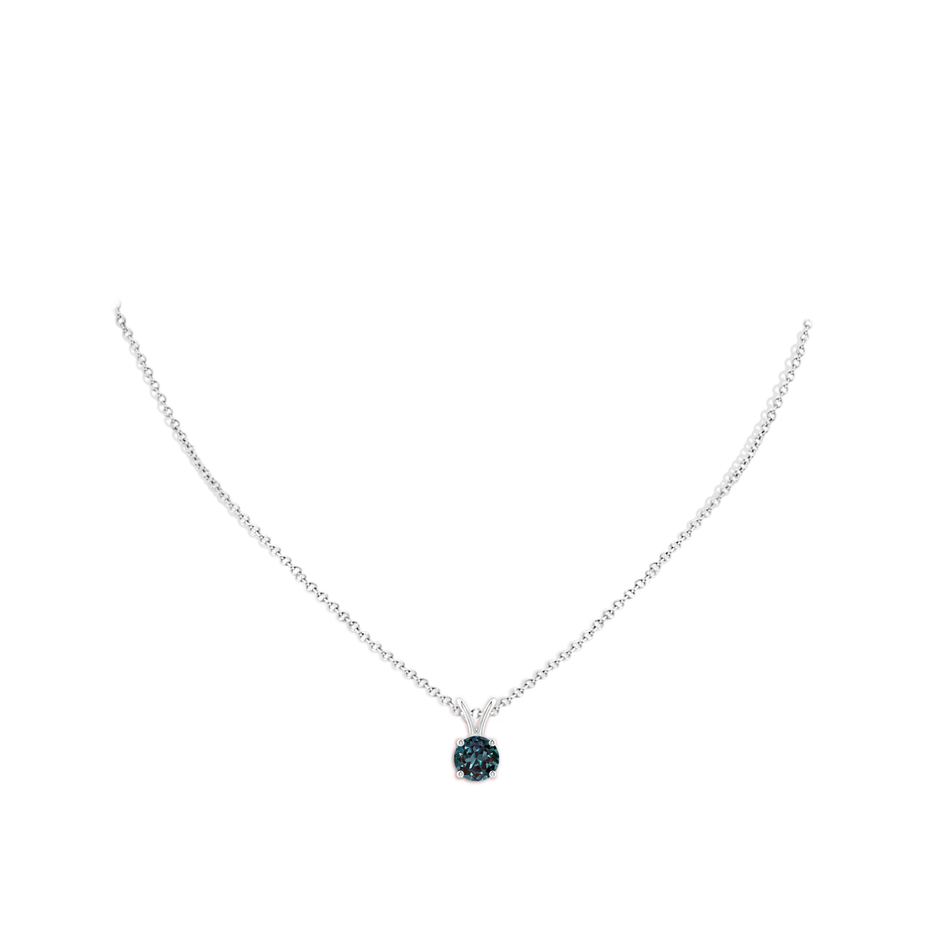 7mm Labgrown Round Lab-Grown Alexandrite Solitaire V-Bale Pendant in 18K White Gold pen