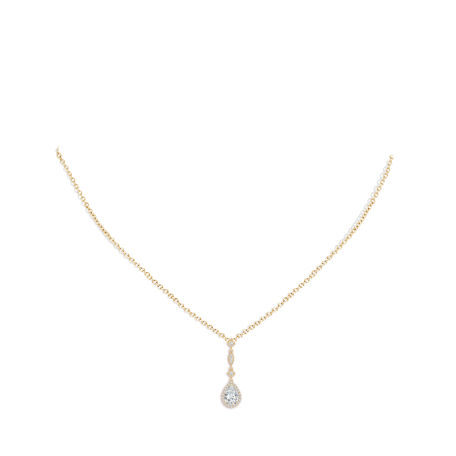 7x5mm FGVS Lab-Grown Diamond Teardrop Pendant with Diamond Accents in Yellow Gold pen