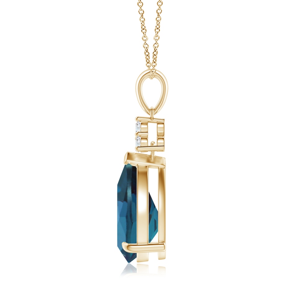 12x8mm Labgrown Claw-Set Lab-Grown Alexandrite Drop Pendant with Trio Diamonds in Yellow Gold side 199