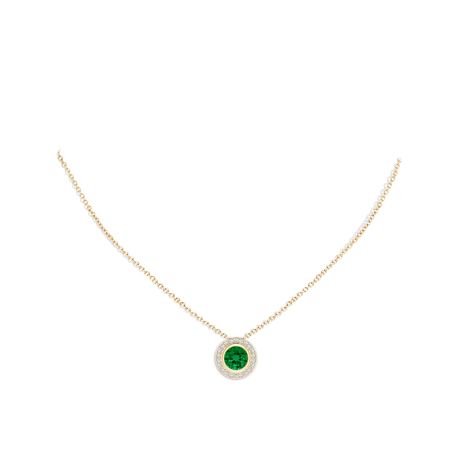 8mm Labgrown Round Bezel-Set Lab-Grown Emerald Pendant with Diamond Halo in Yellow Gold pen