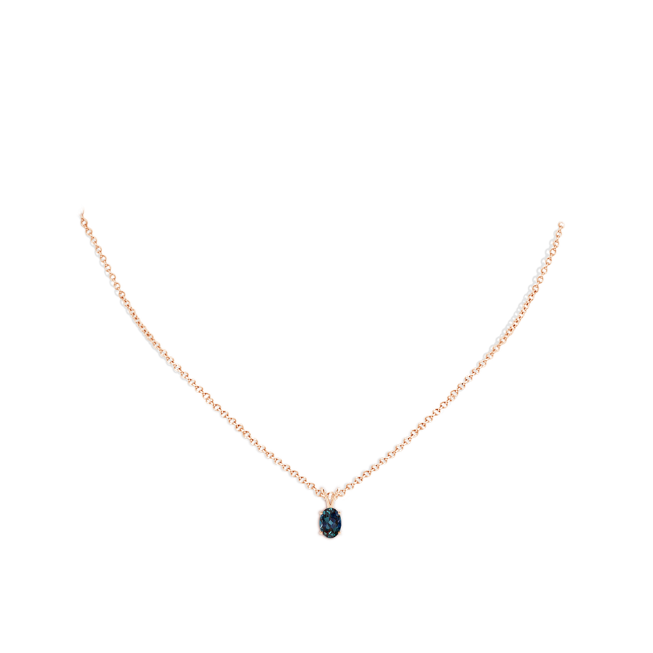 7x5mm Labgrown Prong-Set Oval Lab-Grown Alexandrite V-Bale Solitaire Pendant in 18K Rose Gold pen