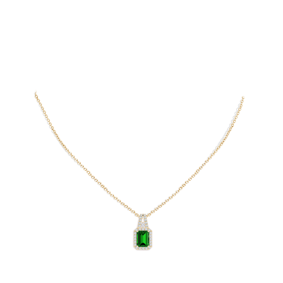 10x8mm Labgrown Lab-Grown Emerald-Cut Emerald Halo Pendant in Yellow Gold pen