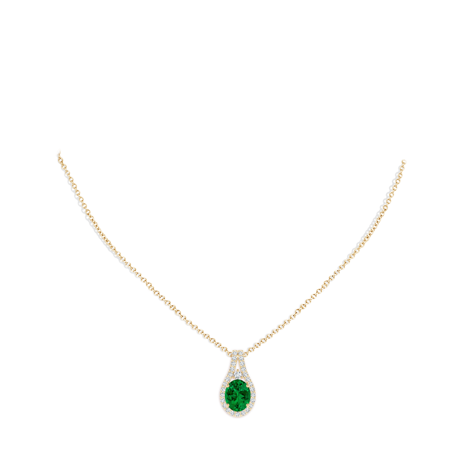 10x8mm Labgrown Lab-Grown Classic Emerald and Diamond Halo Pendant in Yellow Gold pen