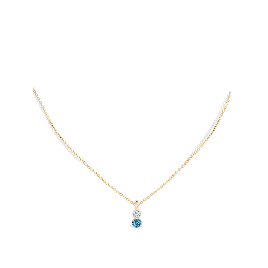 5.1mm Labgrown Prong-Set Two Stone Lab-Grown Fancy Intense Blue Diamond Pendant in Yellow Gold pen