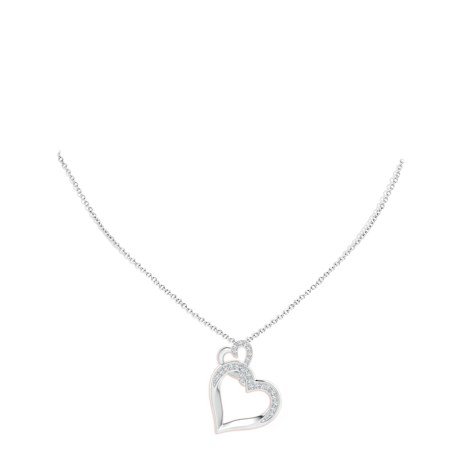 2.4mm FGVS Lab-Grown Interlinked Diamond Tilted Heart Pendant in White Gold pen