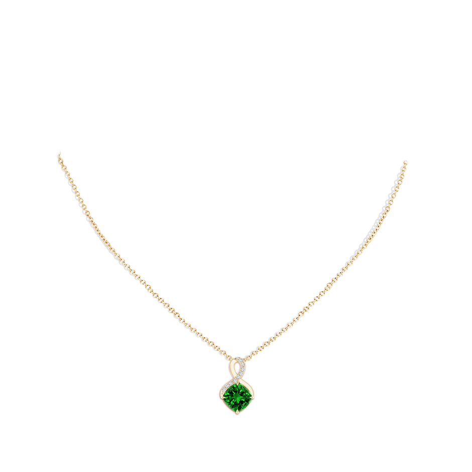 8mm Labgrown Lab-Grown Claw-Set Emerald Infinity Pendant with Diamonds in Yellow Gold pen