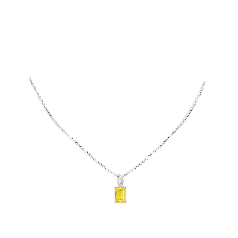 7x5mm Labgrown Lab-Grown Fancy Intense Yellow Diamond Pendant with Entwined Bale in White Gold pen