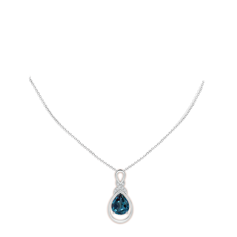 10x8mm Labgrown Lab-Grown Alexandrite Infinity Pendant with Diamond 'X' Motif in 18K White Gold pen