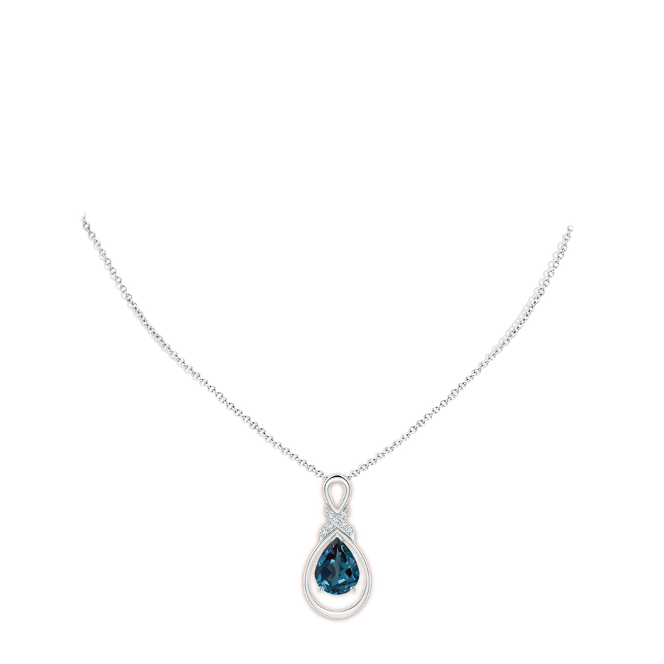 9x7mm Labgrown Lab-Grown Alexandrite Infinity Pendant with Diamond 'X' Motif in White Gold pen