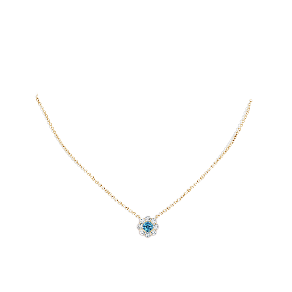 4.6mm Labgrown Prong-Set Round Lab-Grown Fancy Intense Blue Diamond Halo Pendant in Yellow Gold pen