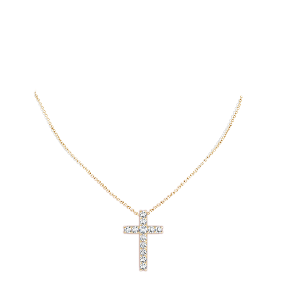 3.4mm FGVS Lab-Grown Classic Shared Prong-Set Diamond Cross Pendant in Yellow Gold pen