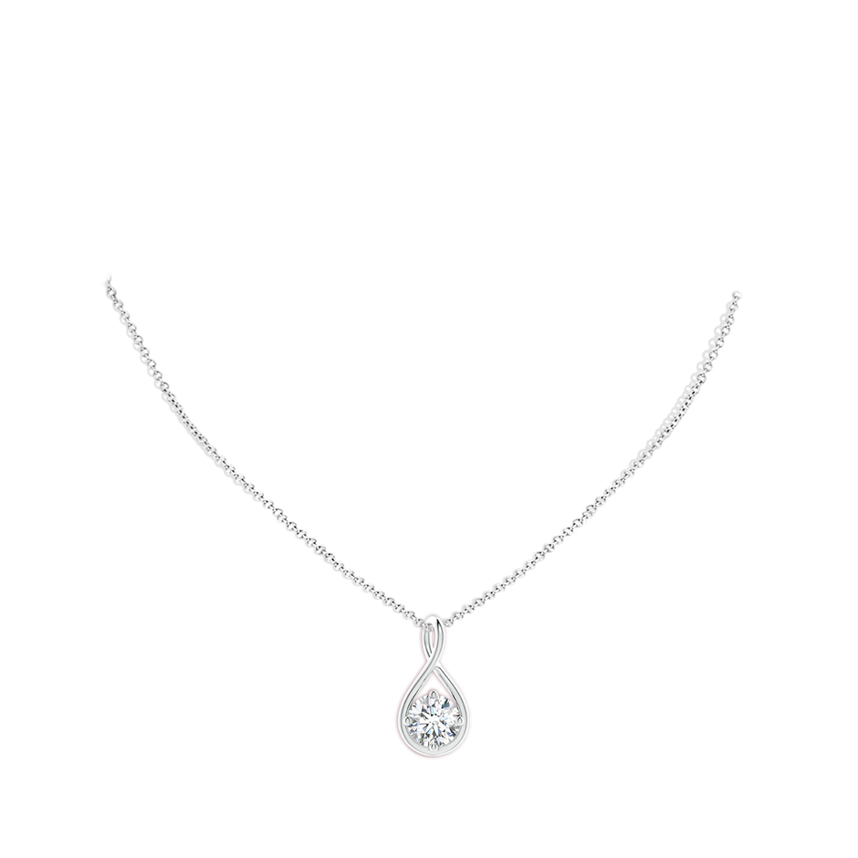 9.1mm FGVS Lab-Grown Solitaire Diamond Twist Bale Pendant in 18K White Gold pen