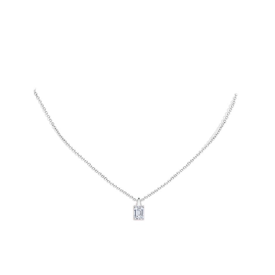 7x5mm FGVS Lab-Grown Emerald-Cut Diamond Solitaire Pendant in White Gold pen