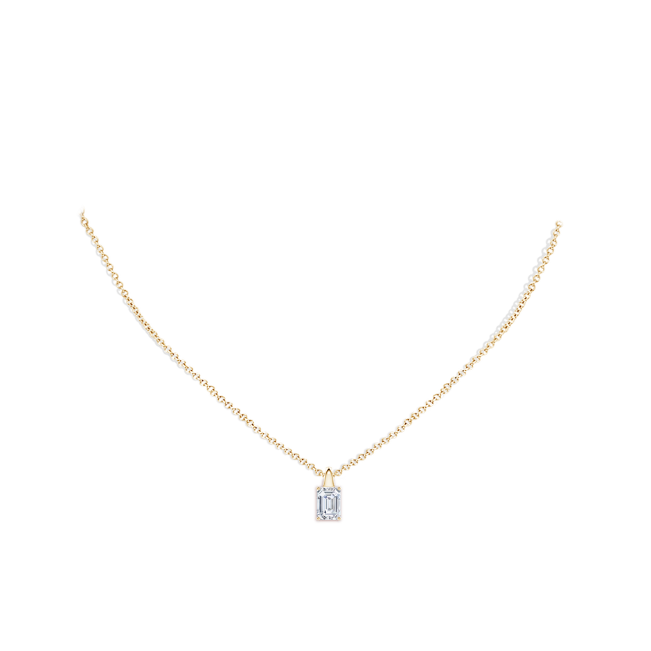 7x5mm FGVS Lab-Grown Emerald-Cut Diamond Solitaire Pendant in Yellow Gold pen