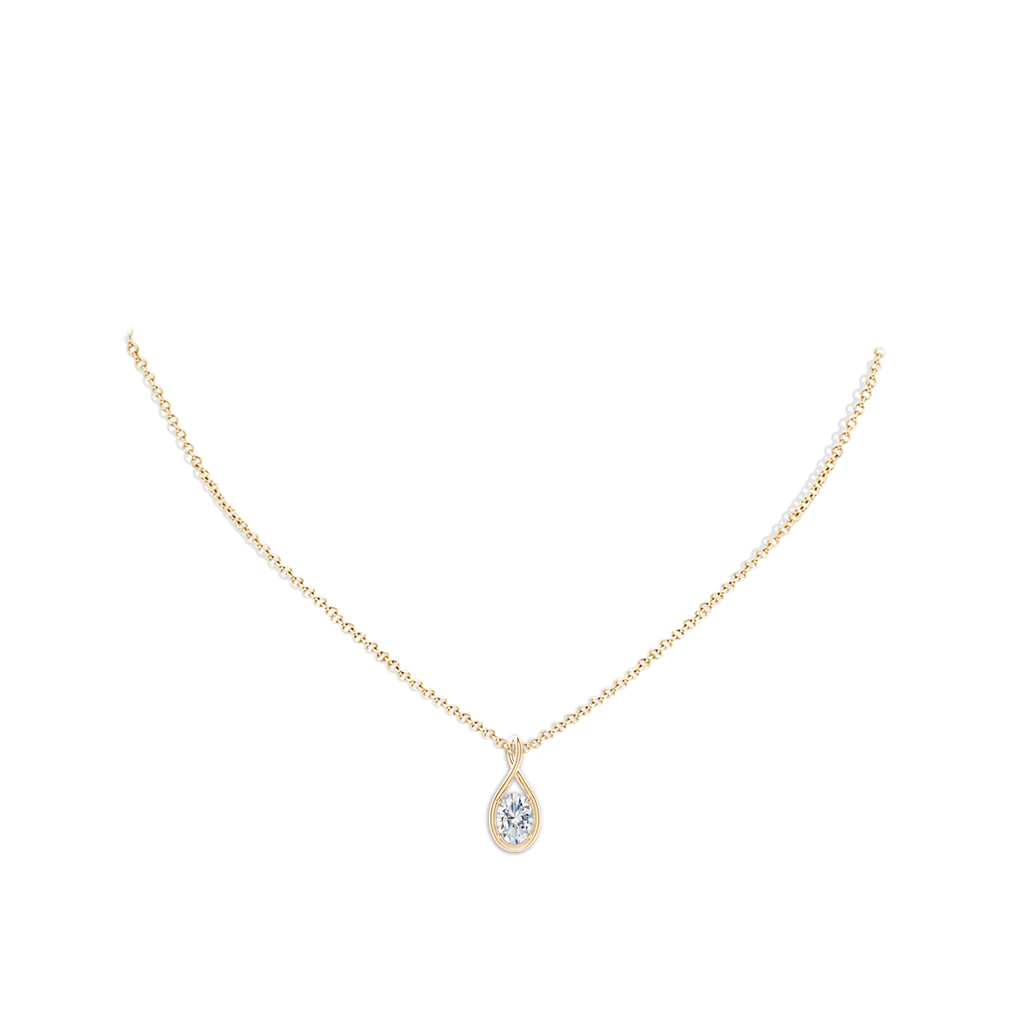 7.3x5.2mm FGVS Lab-Grown Solitaire Oval Diamond Twist Bale Pendant in Yellow Gold pen