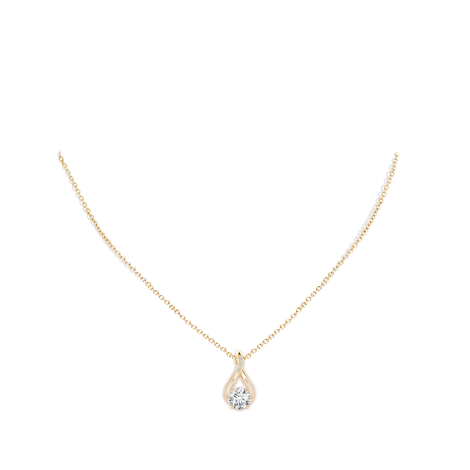 7.4mm FGVS Lab-Grown Round Diamond Infinity Twist Pendant with Accents in Yellow Gold pen