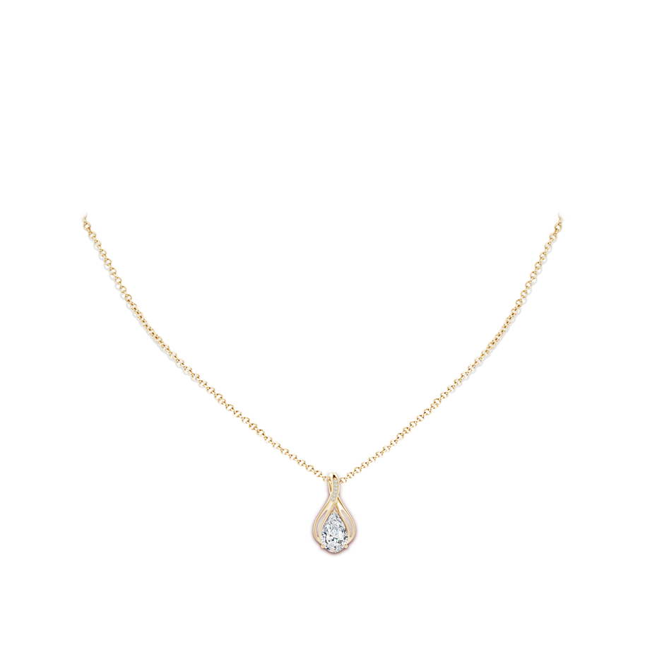 10x6.5mm FGVS Lab-Grown Pear Diamond Infinity Twist Pendant with Accents in Yellow Gold pen