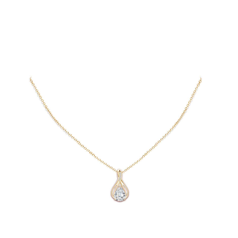 11x7mm FGVS Lab-Grown Pear Diamond Infinity Twist Pendant with Accents in 18K Yellow Gold pen