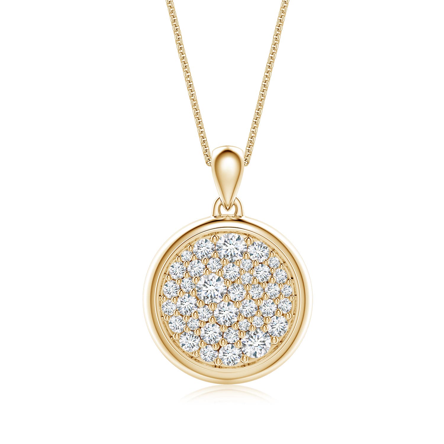 3.2mm FGVS Pavé-Set Lab-Grown Diamond Men's Round Medallion Pendant in Yellow Gold