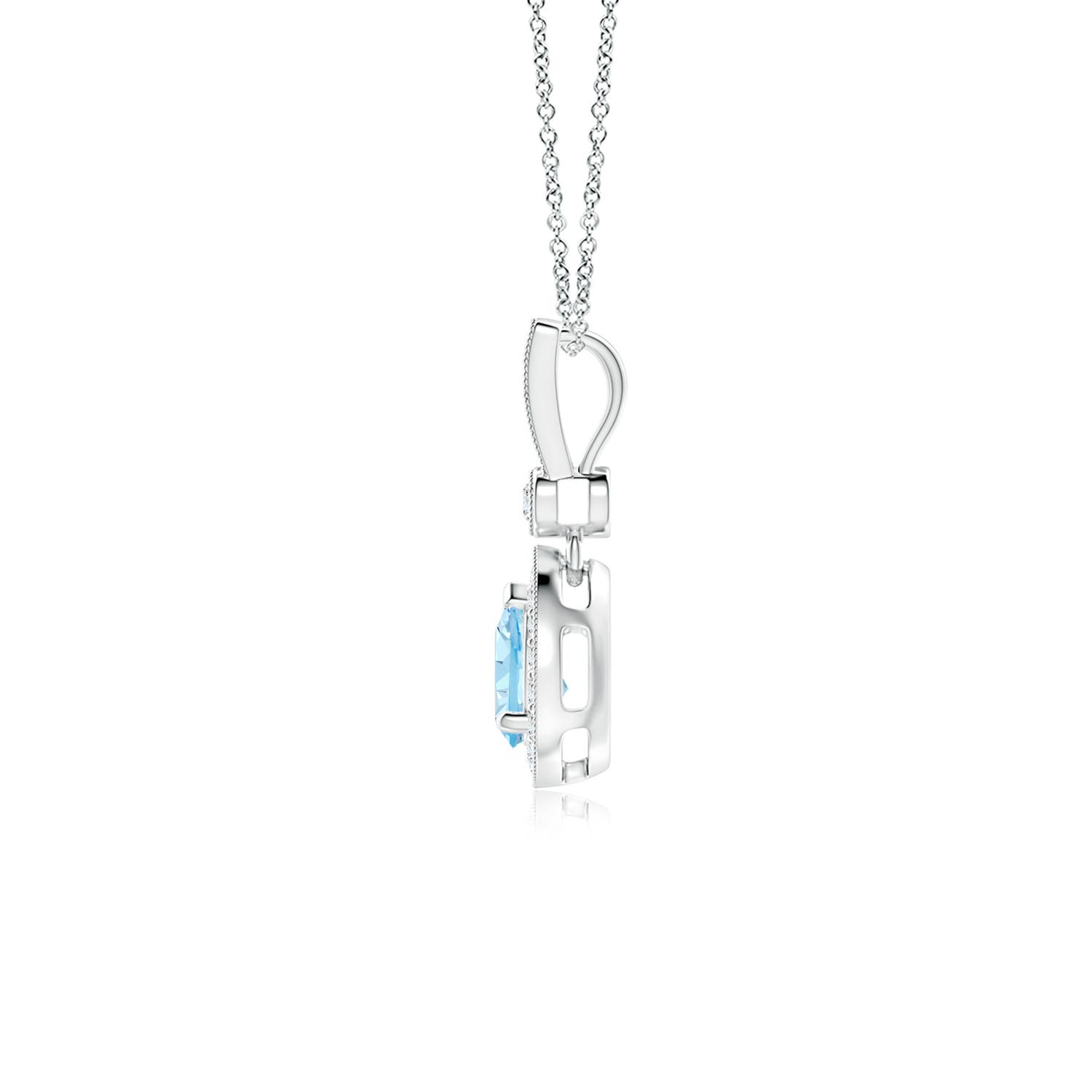 AAA - Aquamarine / 0.48 CT / 14 KT White Gold