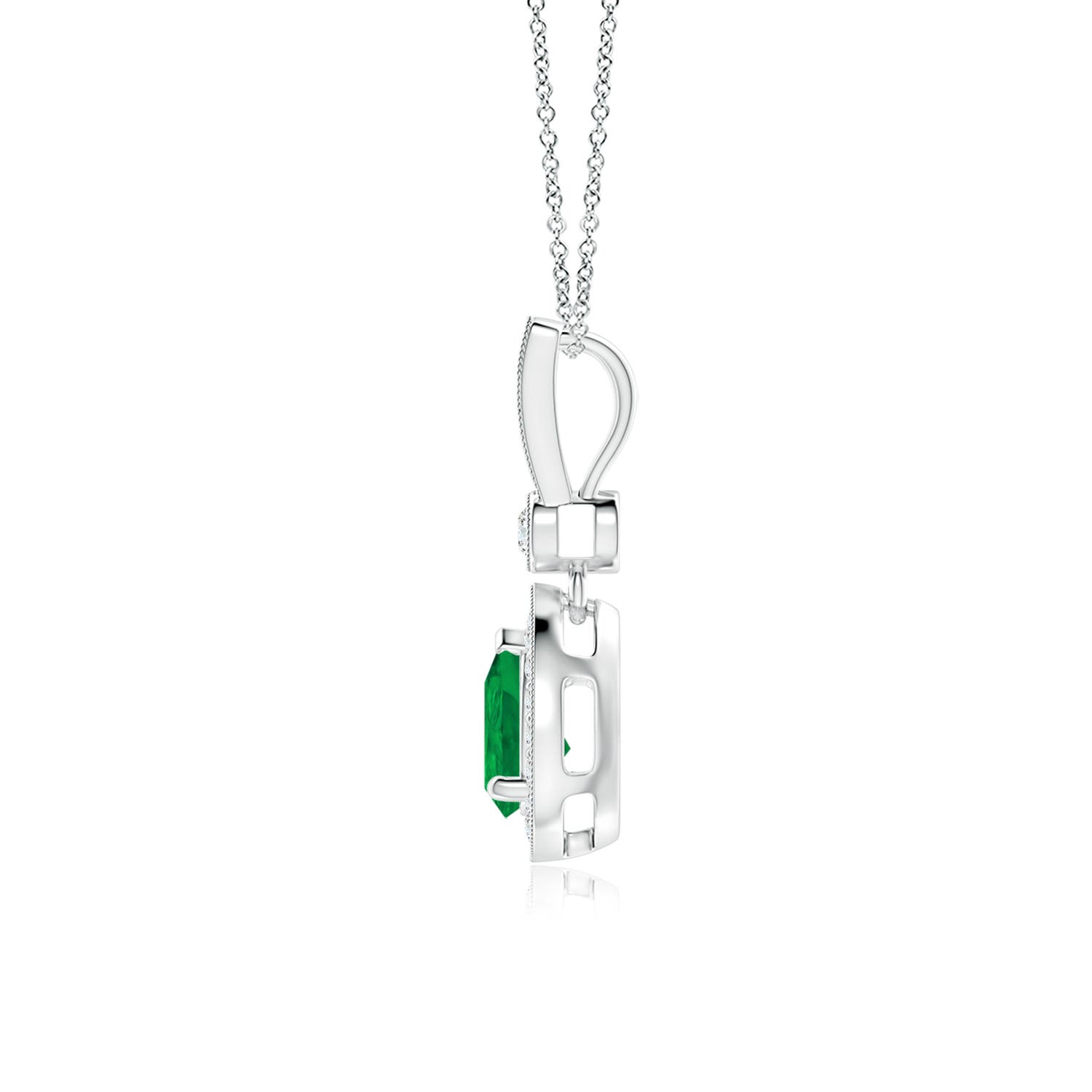 AA - Emerald / 0.84 CT / 14 KT White Gold