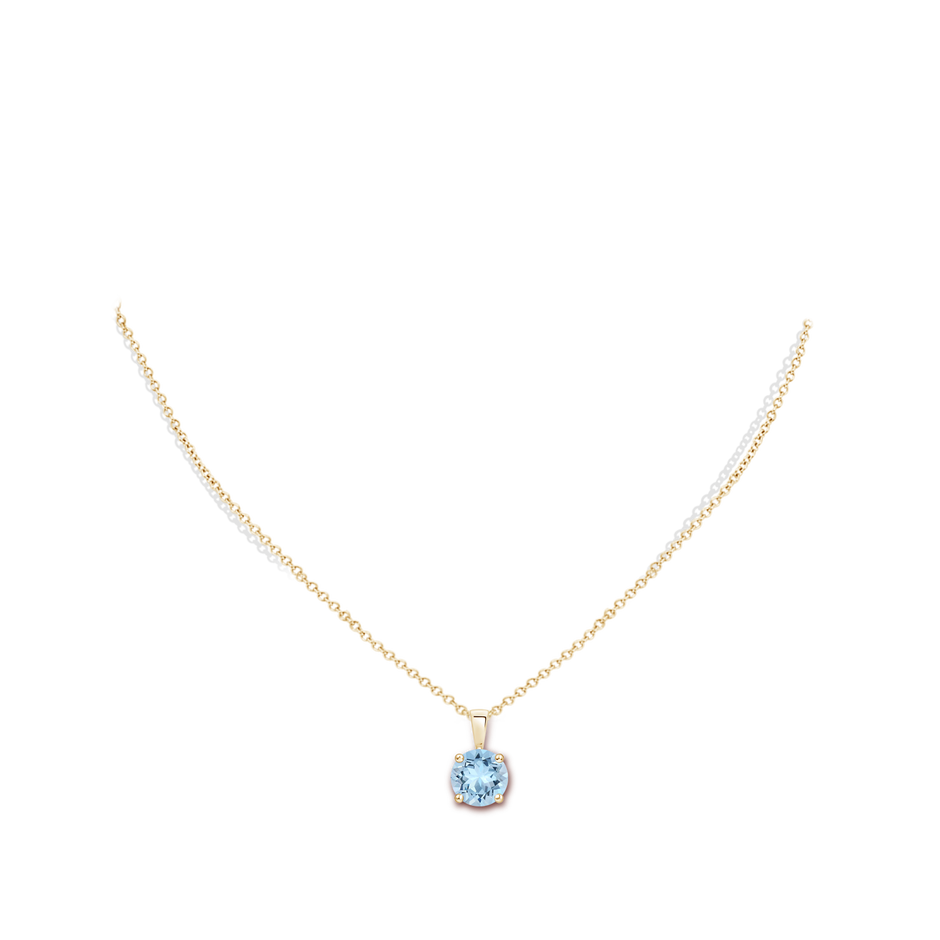 8mm AAA Classic Prong-Set Round Aquamarine Solitaire Pendant in 18K Yellow Gold pen