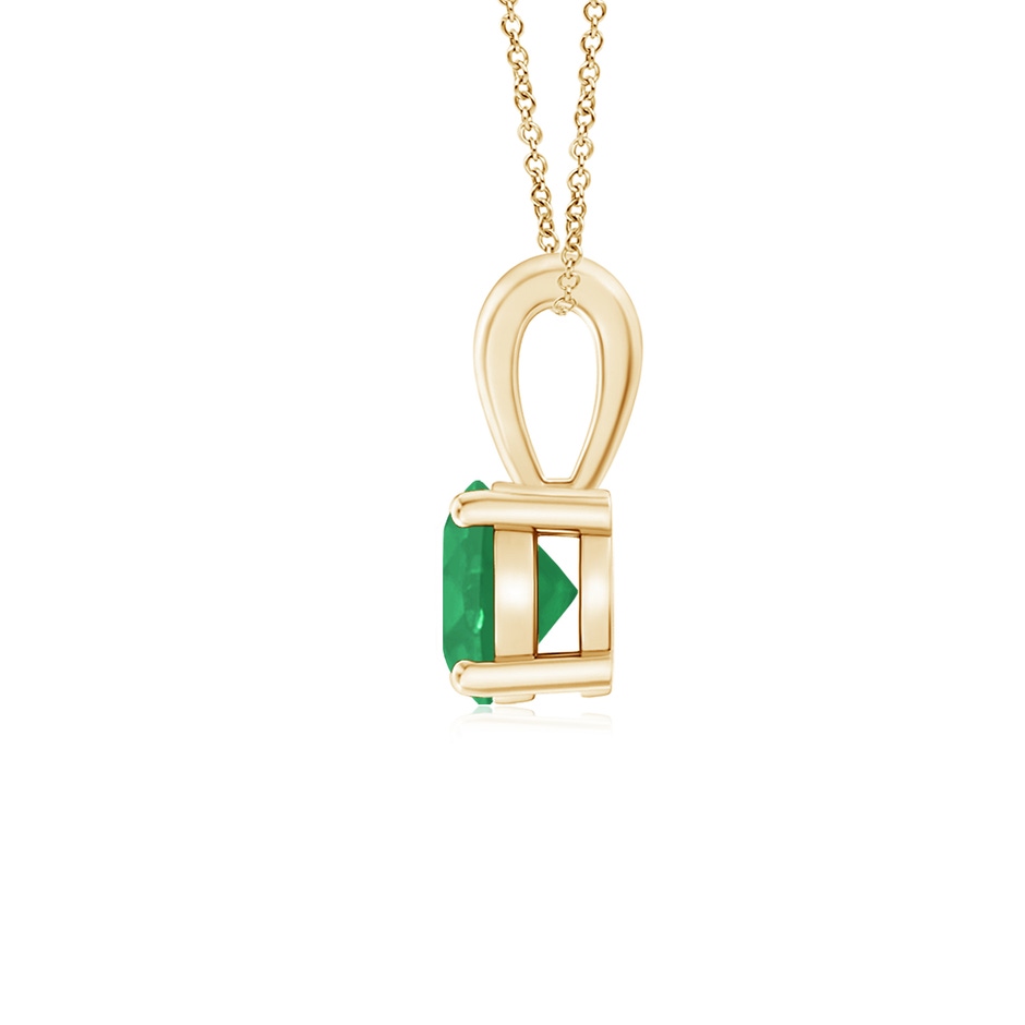 5mm A Classic Prong-Set Round Emerald Solitaire Pendant in Yellow Gold side 199