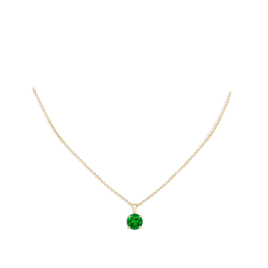 9mm AAAA Classic Prong-Set Round Emerald Solitaire Pendant in Yellow Gold pen