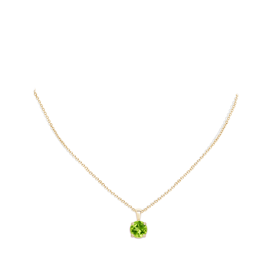 10mm AAA Classic Prong-Set Round Peridot Solitaire Pendant in Yellow Gold pen