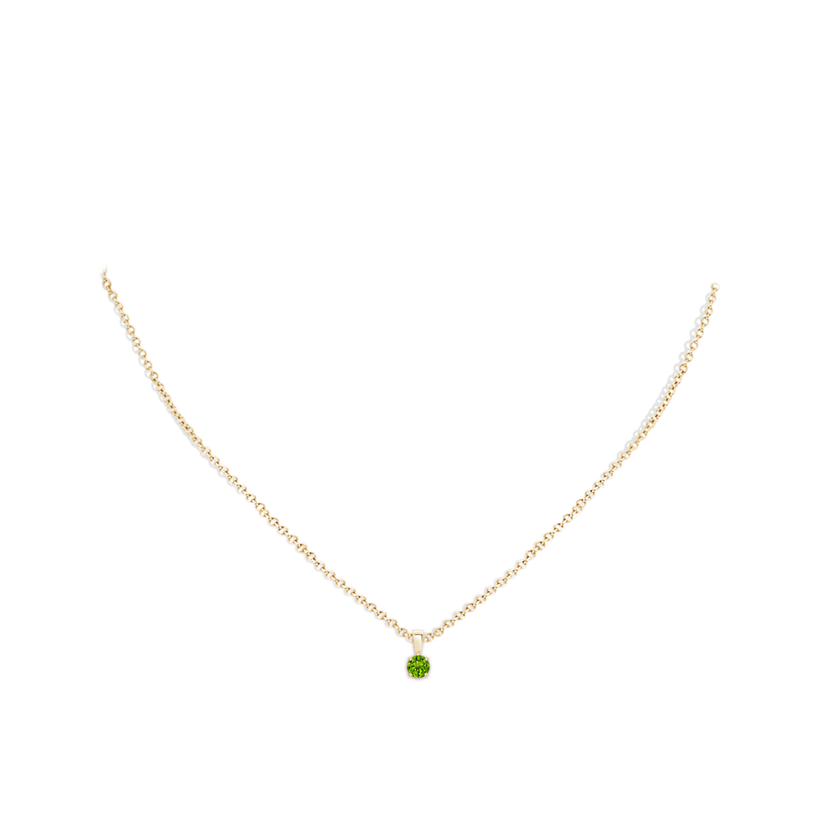 4mm AAAA Classic Prong-Set Round Peridot Solitaire Pendant in Yellow Gold pen