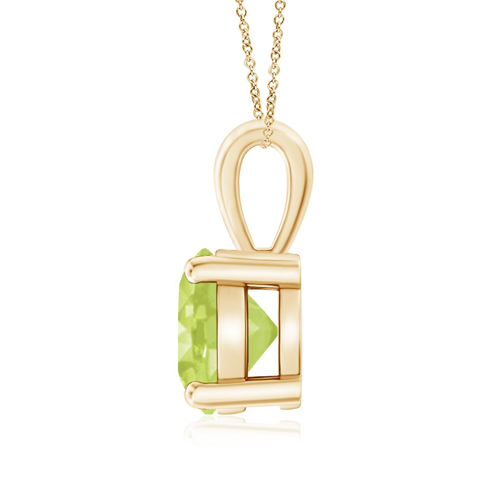 8mm A Classic Prong-Set Round Peridot Solitaire Pendant in Yellow Gold side 199