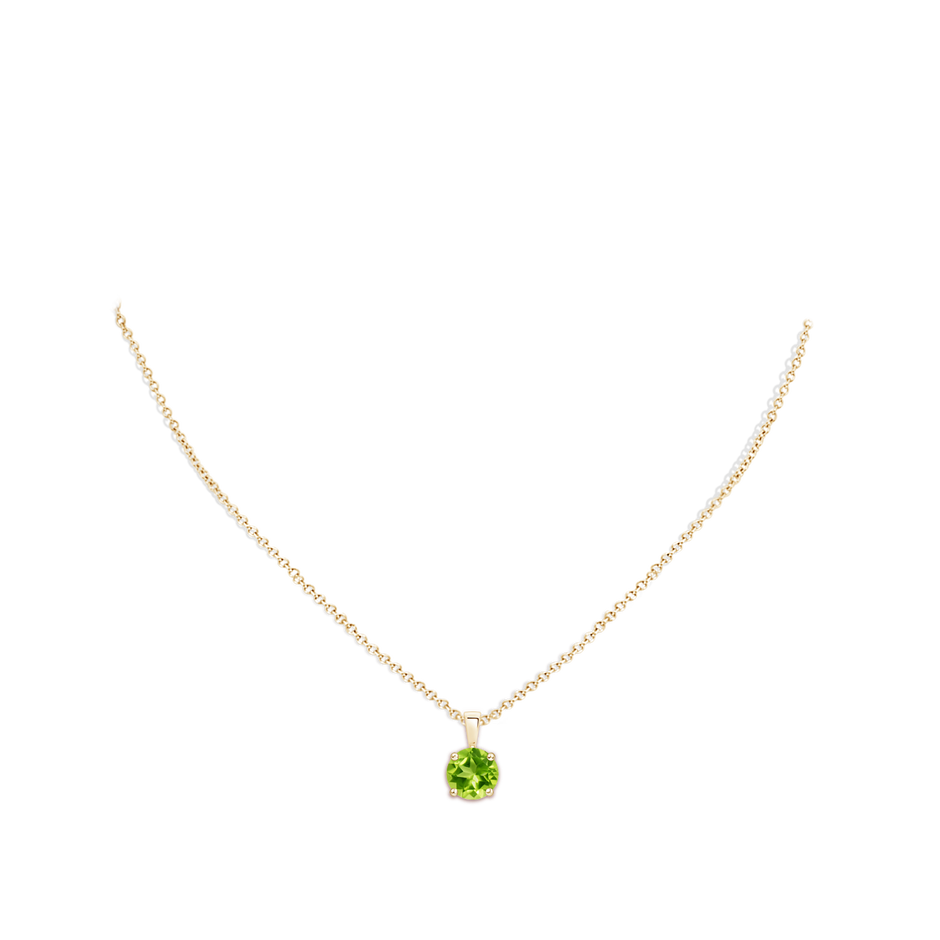 8mm AAA Classic Prong-Set Round Peridot Solitaire Pendant in Yellow Gold pen