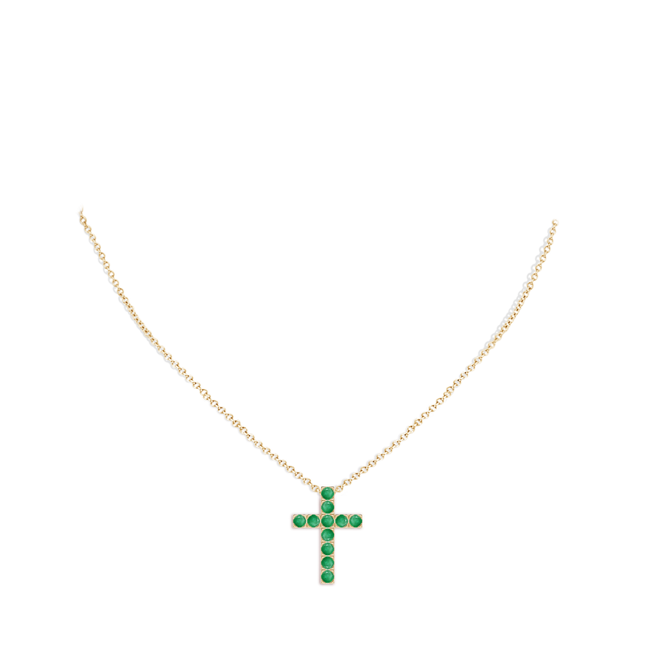 2.5mm A Flat Prong-Set Emerald Cross Pendant in Yellow Gold pen