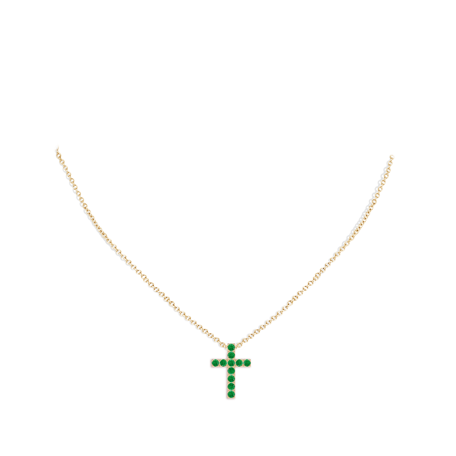 2mm AA Flat Prong-Set Emerald Cross Pendant in Yellow Gold pen