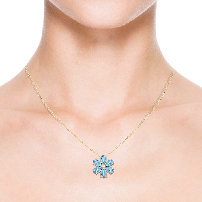 6x4mm AAAA Aquamarine Flower Cluster Pendant with Diamond in Yellow Gold Product Image