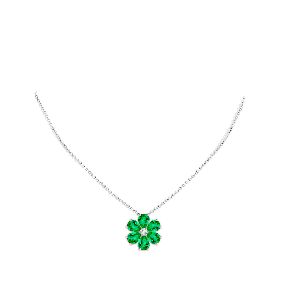 8x6mm AAA Emerald Flower Cluster Pendant with Diamond in P950 Platinum pen