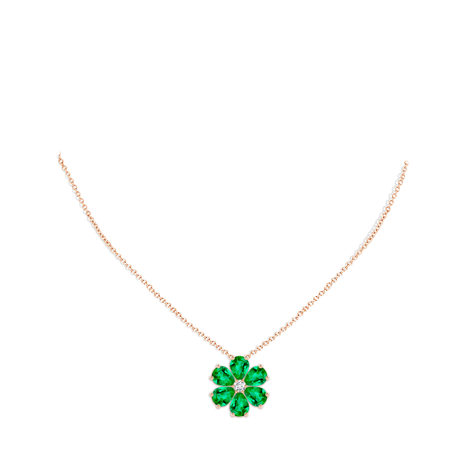 8x6mm AAA Emerald Flower Cluster Pendant with Diamond in Rose Gold pen